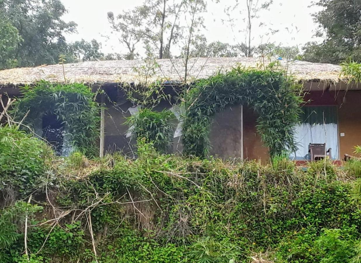 Koomankolly Resort Thirunelly Exterior photo