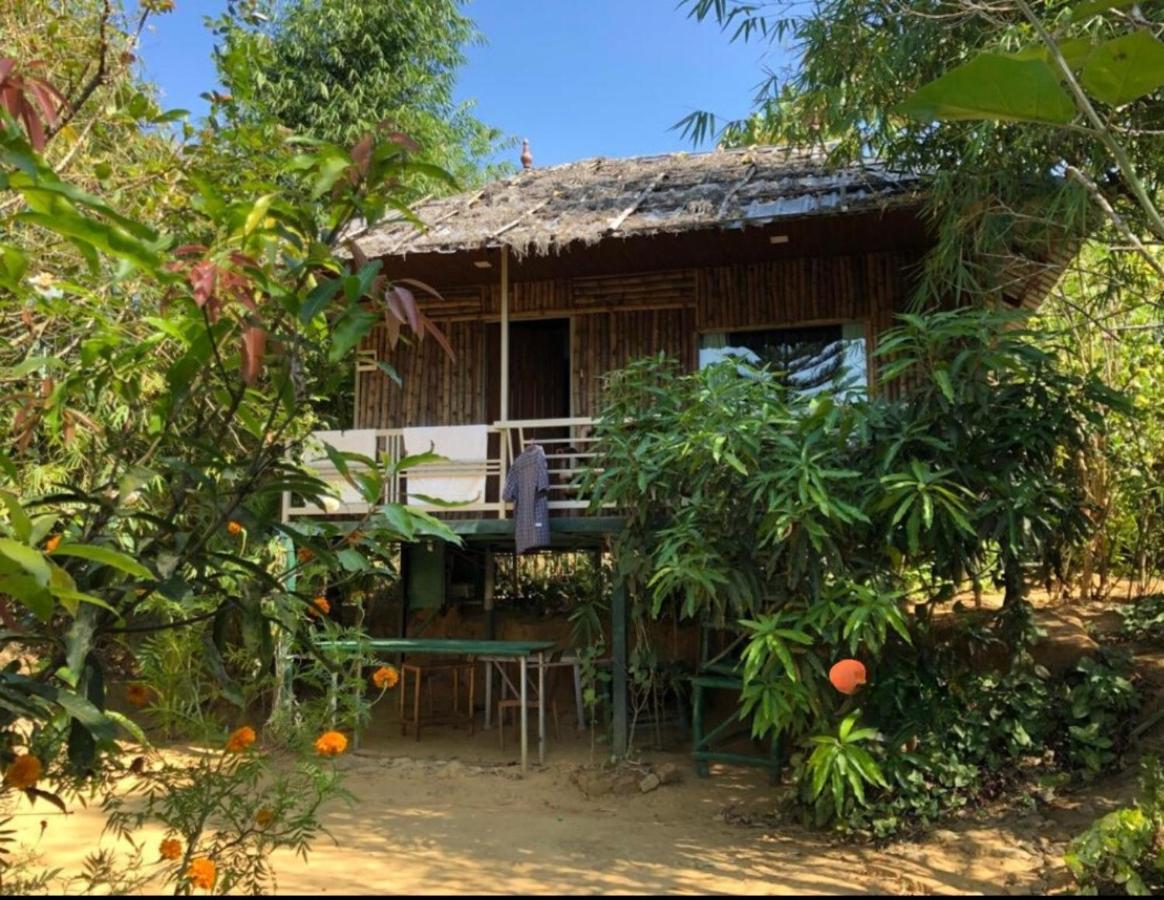 Koomankolly Resort Thirunelly Exterior photo